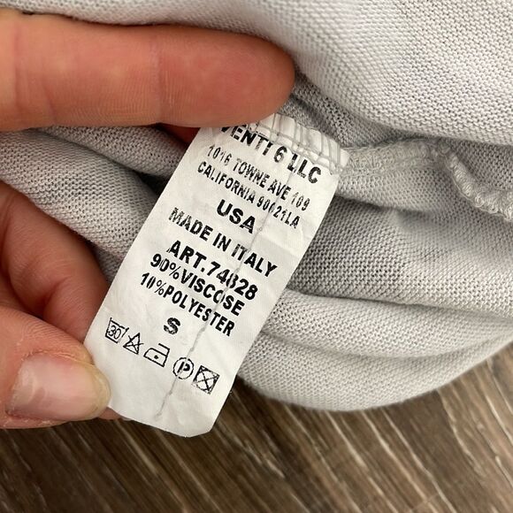 Grey Cam light weight top (nwt) - Picture 7 of 7